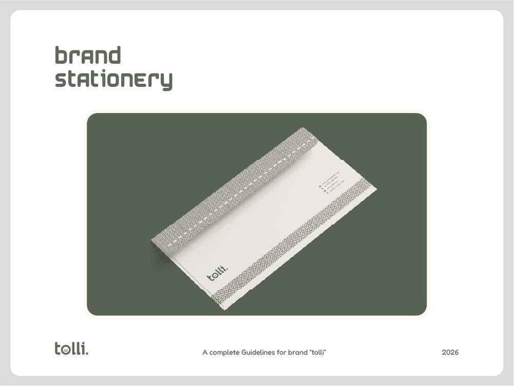 Tolli patterned envelope
